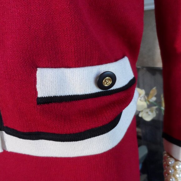 St. John Collection Red Skirt & Jacket Knit Suit Size 6/M - Picture 7 of 16